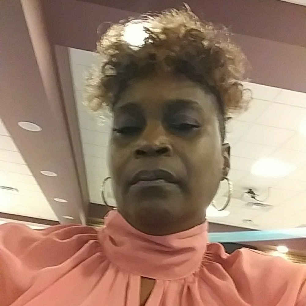 Meet your Posher, Deirdra